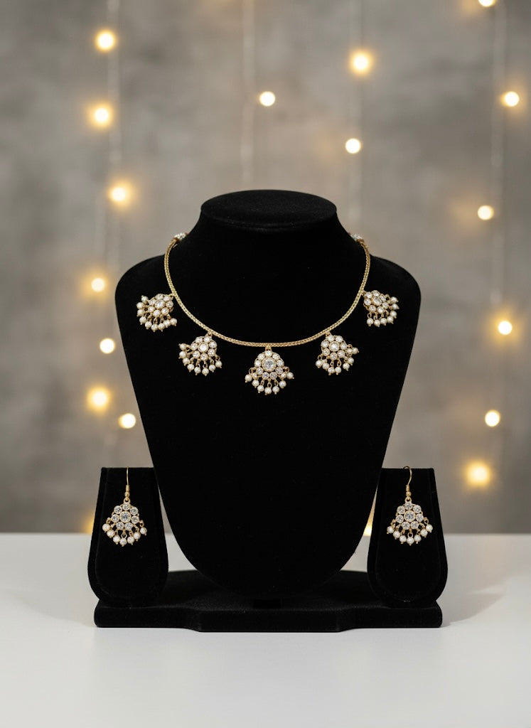 Simple Multi Pendant Necklace