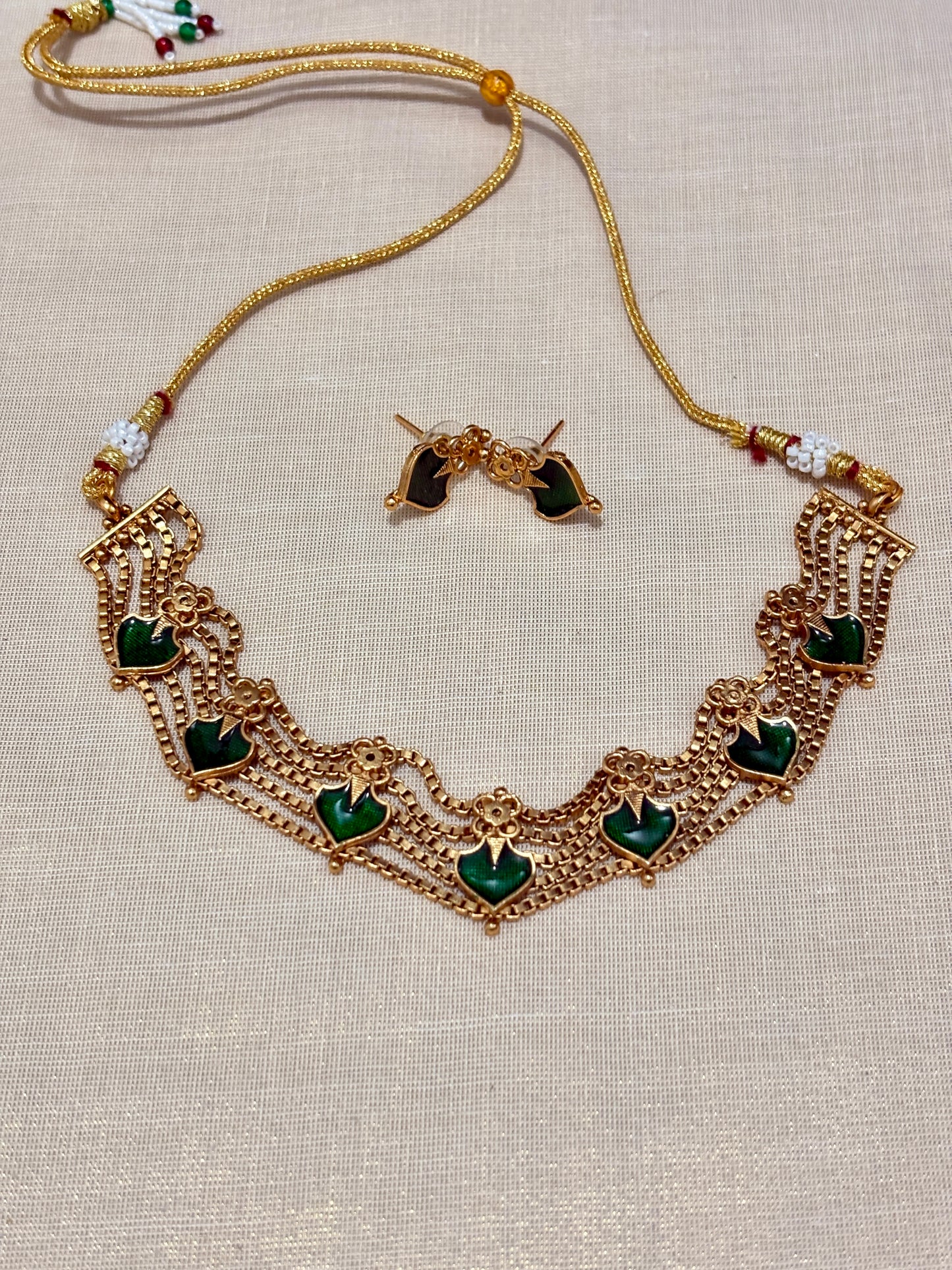 Multi Layer Palakka Choker