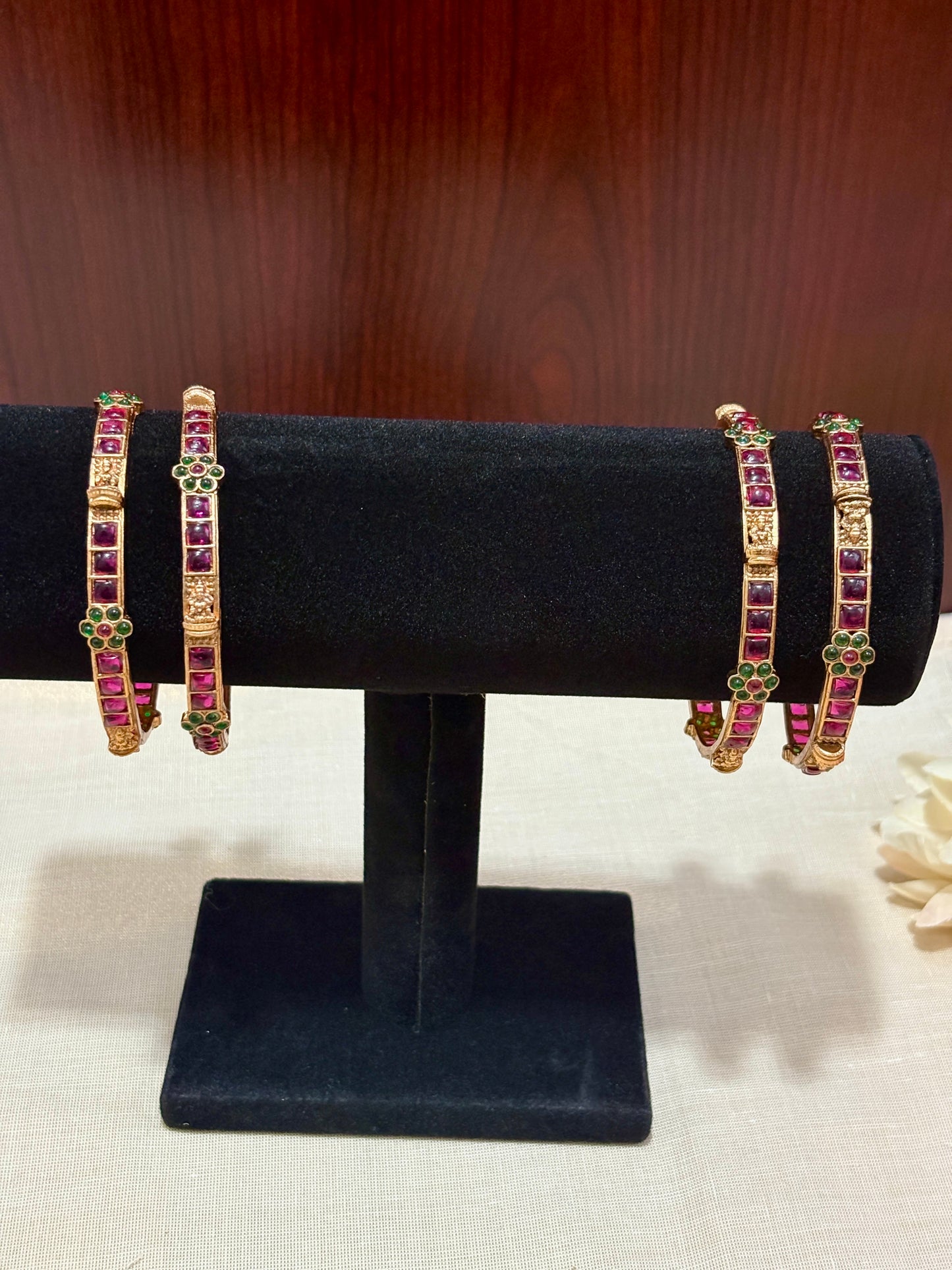 Red and Green Bangles Set of 4