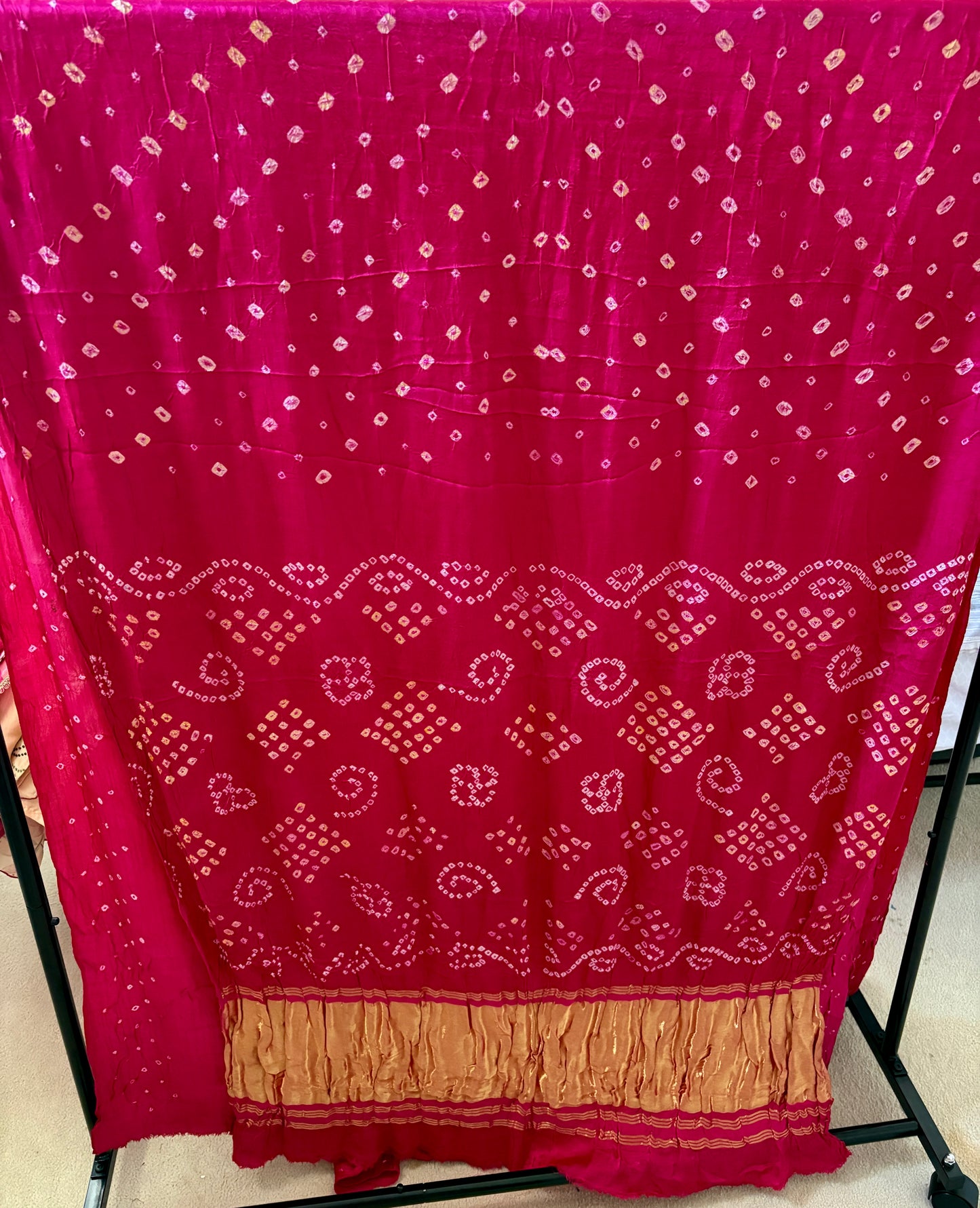 Hand Tied Bhandini/Bandhej Gajji Silk Saree with Lagdi Patta