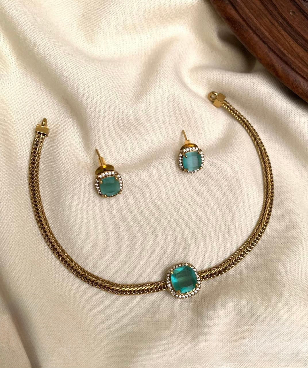 Sundari - Mint Green Stone Necklace & Earring Set