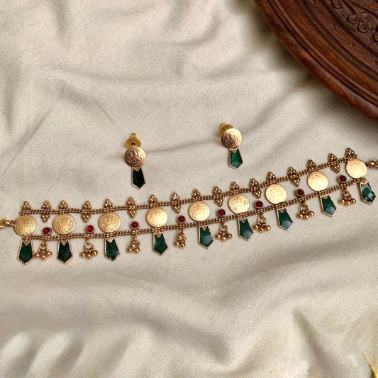 Naga - Nagabhadam and Kasshu Coin Choker with Studs - Green and Red