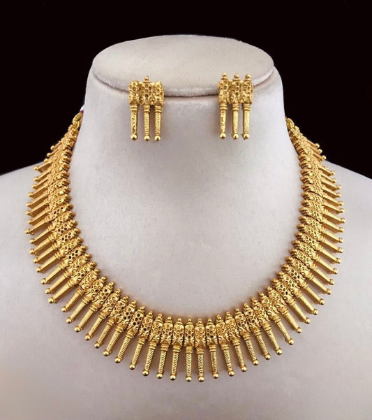 Mallika - Traditional Kerala Mullamottu Necklace set with earring