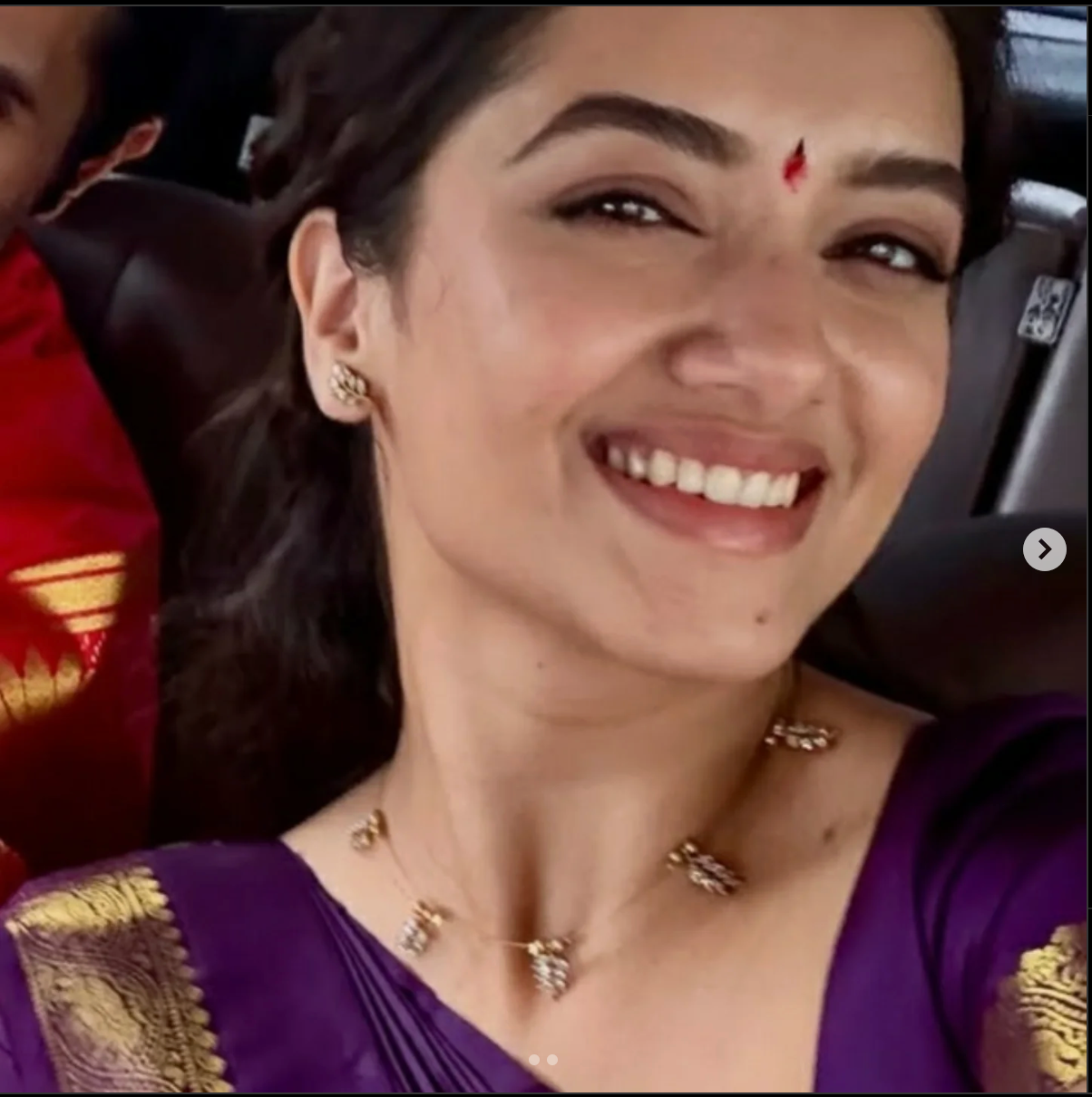 Bhagyashree - Invisible AD White Stone Leaf Necklace with Matching Studs