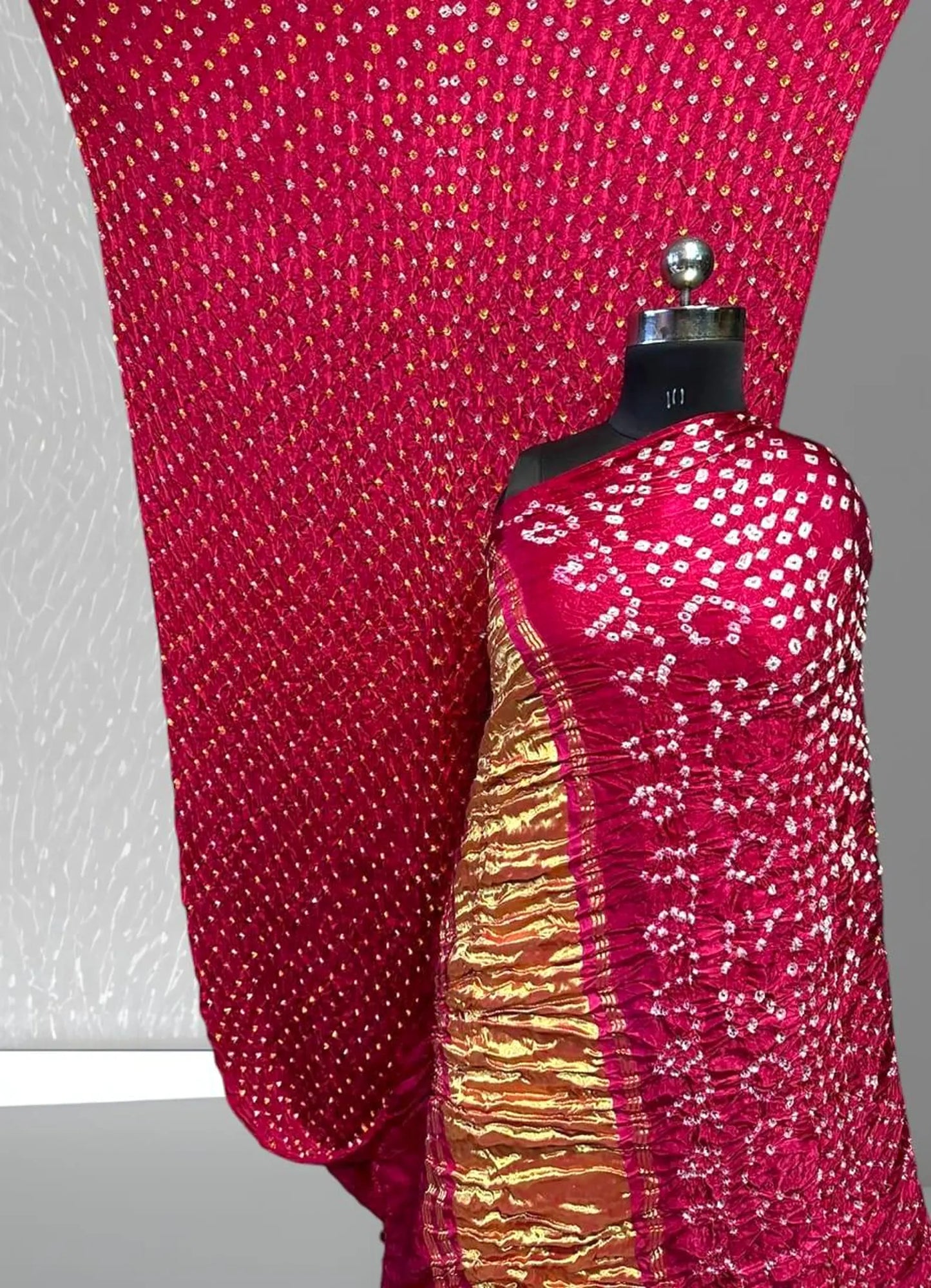 Hand Tied Bhandini/Bandhej Gajji Silk Saree with Lagdi Patta