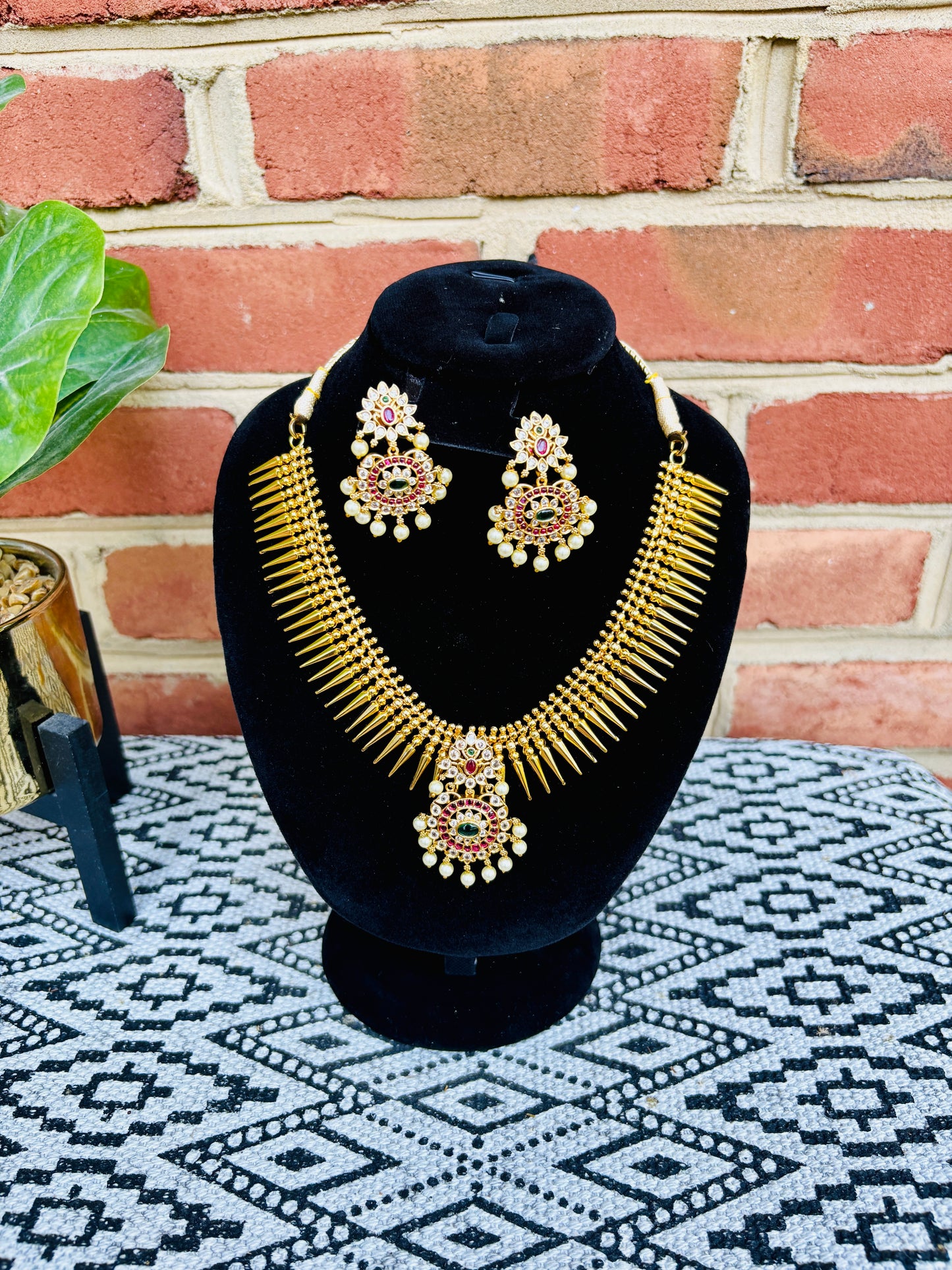 Jasmine Necklace with Pendant