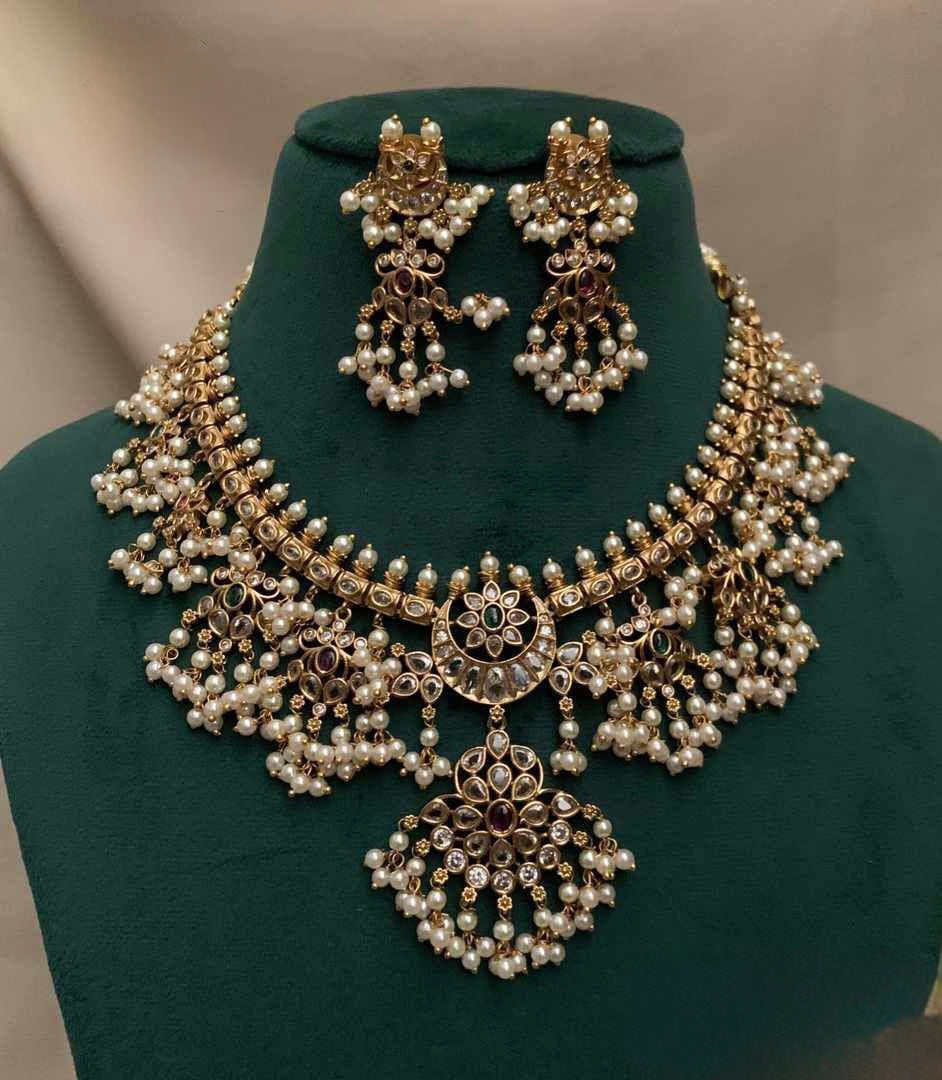 Jadau Kundan Guttapusalu Necklace