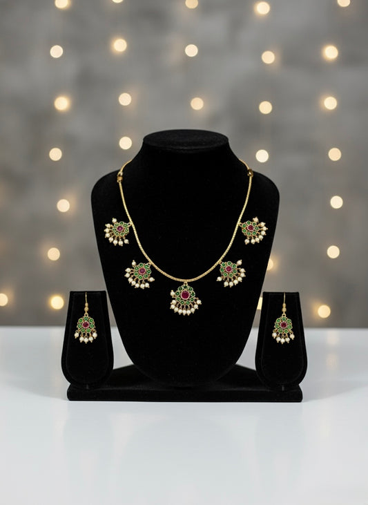 Simple Multi Pendant Necklace