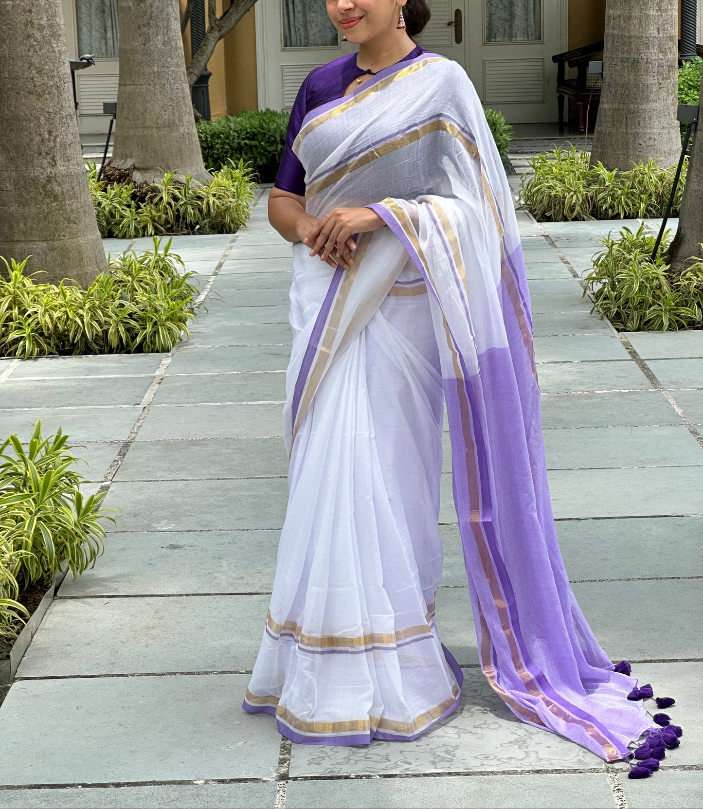 Manga - Lavender and White Mul Cotton Saree | Kerala Onam Saree