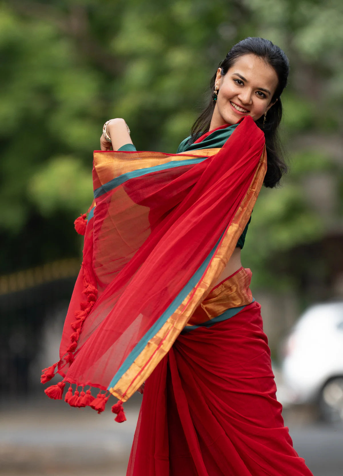 Rang - Red and Green Mul Cotton Saree