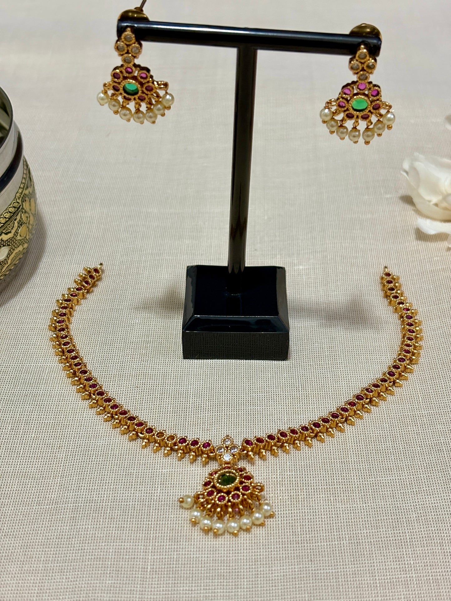 Simple Red stone Necklace