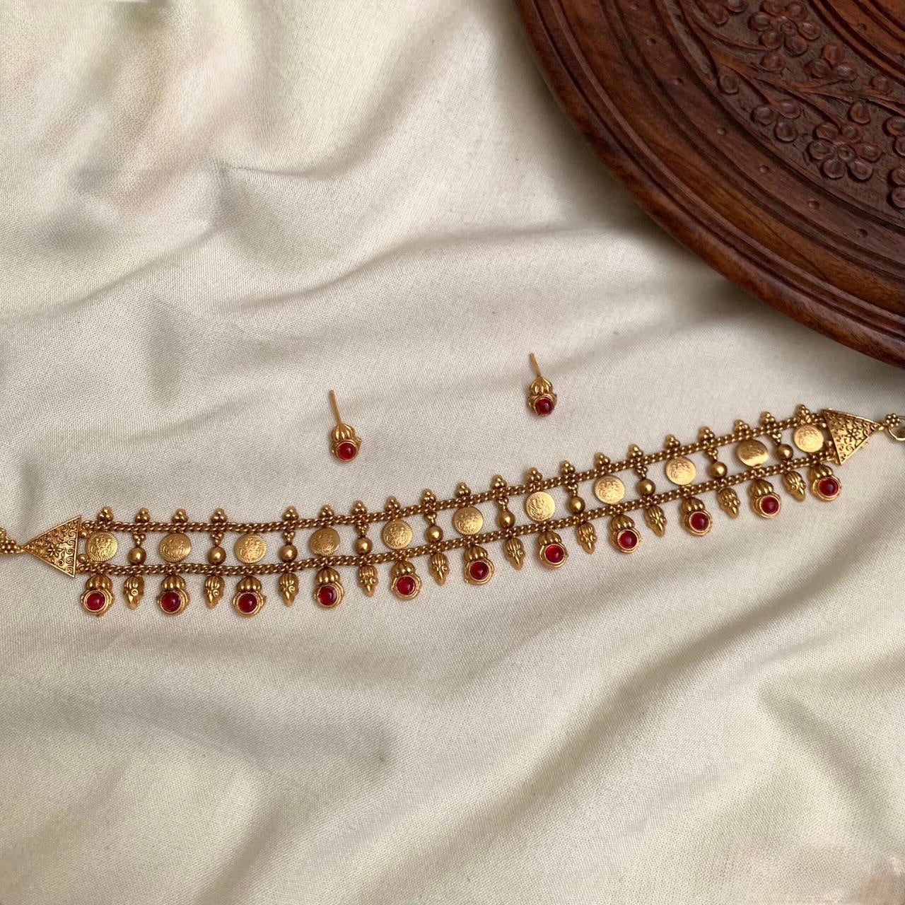 Kasshu - Coin Choker Necklace - Red