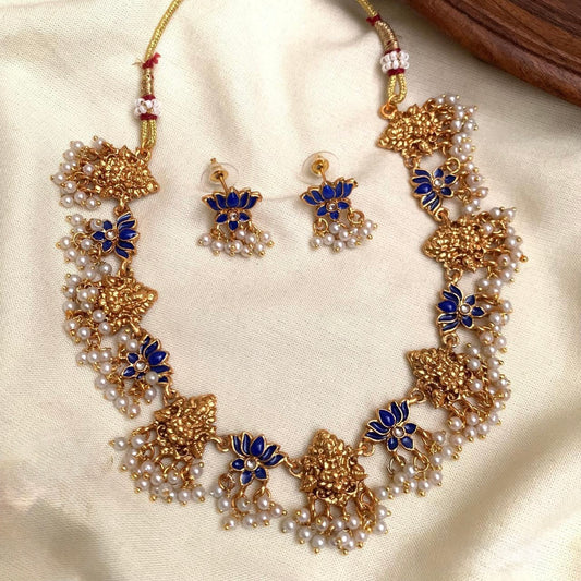 Kamala Lakshmi -  Necklace with Pearls - Blue