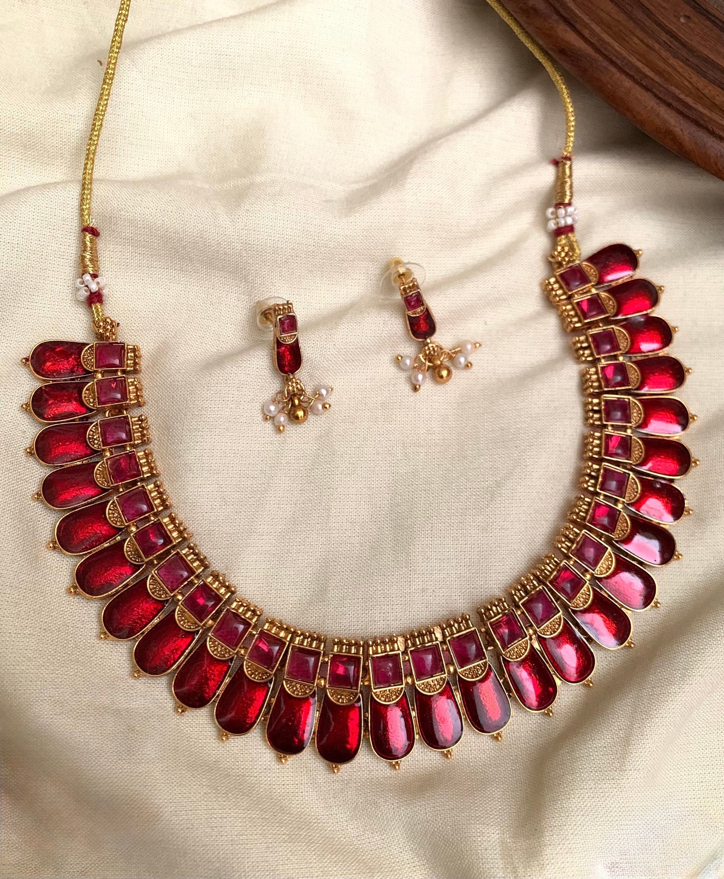 Naga - Red Naghabhadam Necklace with studs
